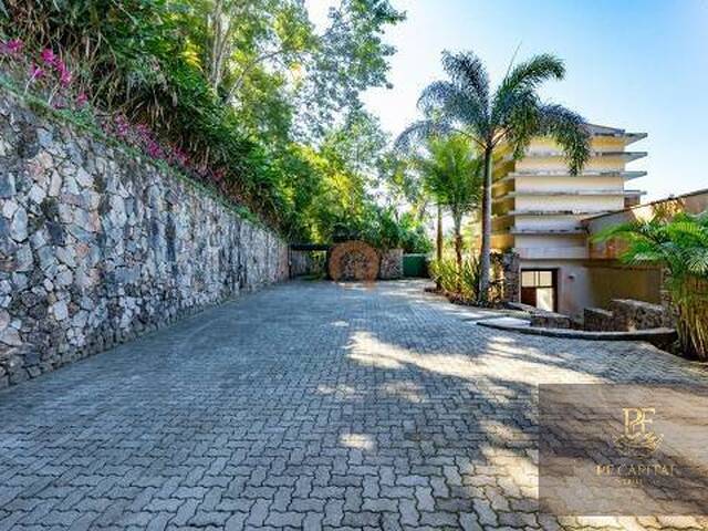 Mansão para Venda em Ubatuba - 4