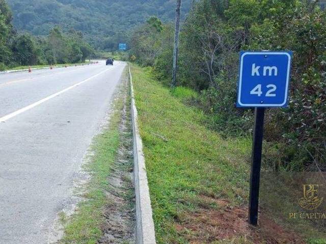 Área para Incorporação para Venda em Ubatuba - 4