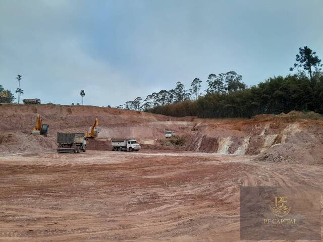 Área para Venda em Itapecerica da Serra - 4